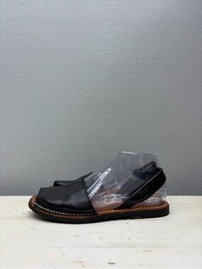 Avarca Black Leather Slingback Sandals Size 36